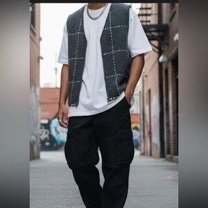 Karen Scott Men's Dark Gray Plaid Vest 100% wool size M